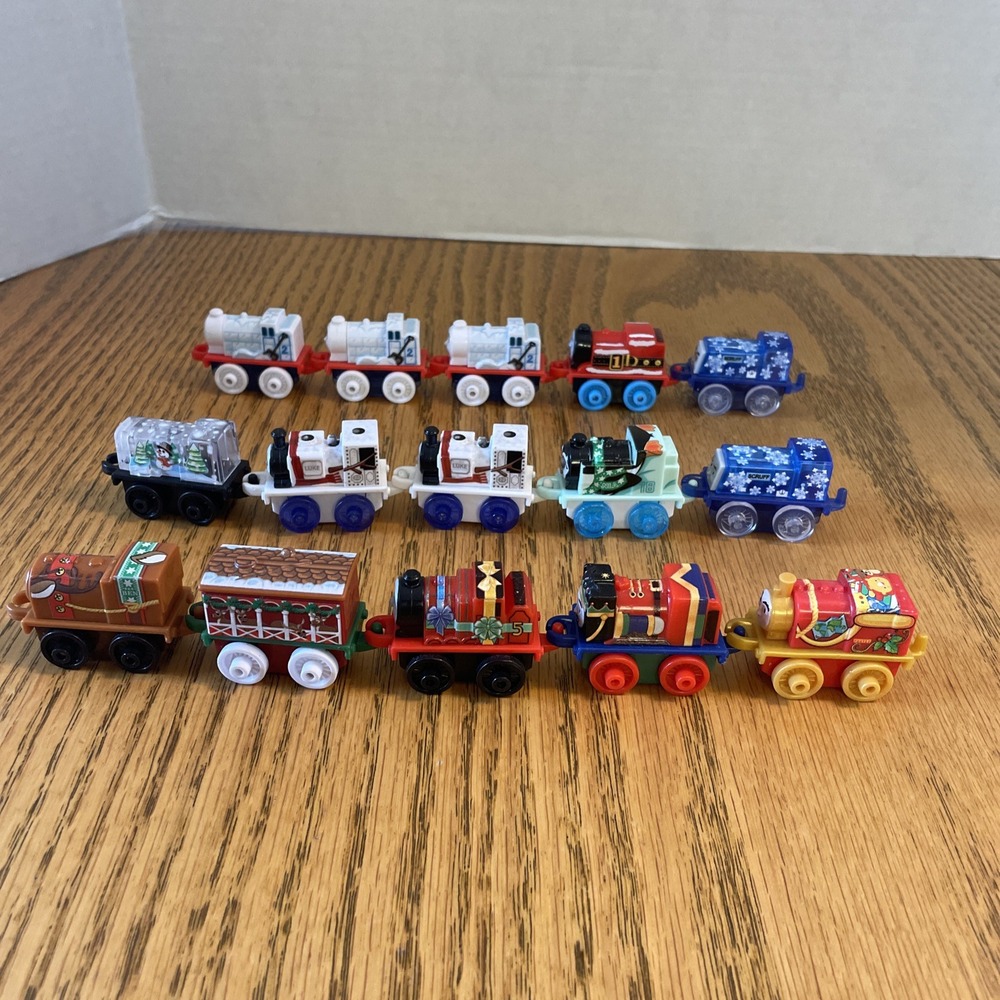 thomas and friends minis Christmas/Winter Train Lot Of 15